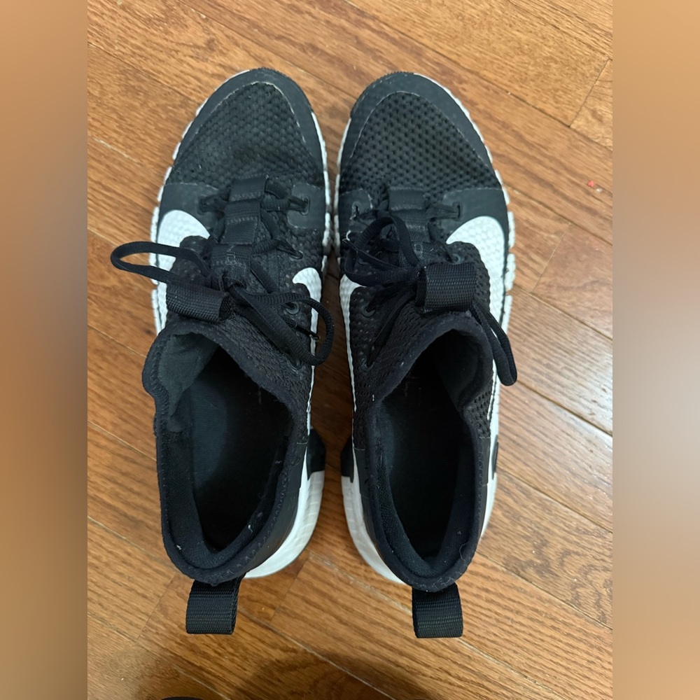 Nike Black Mesh Athletic Shoes with White Accents